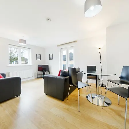 Апартаменти Luxury In Filton With Free Parking *